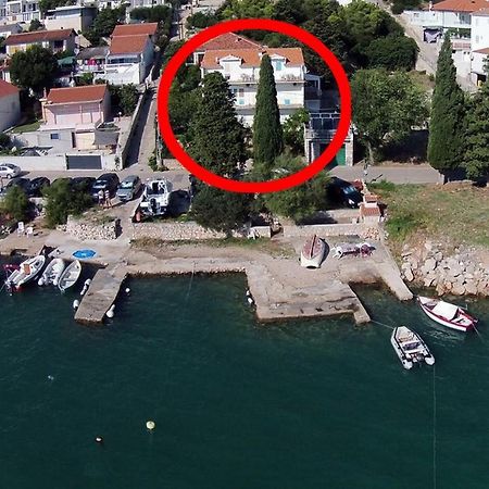 Apartments By The Sea Tisno, Murter - 5141 Bagian luar foto