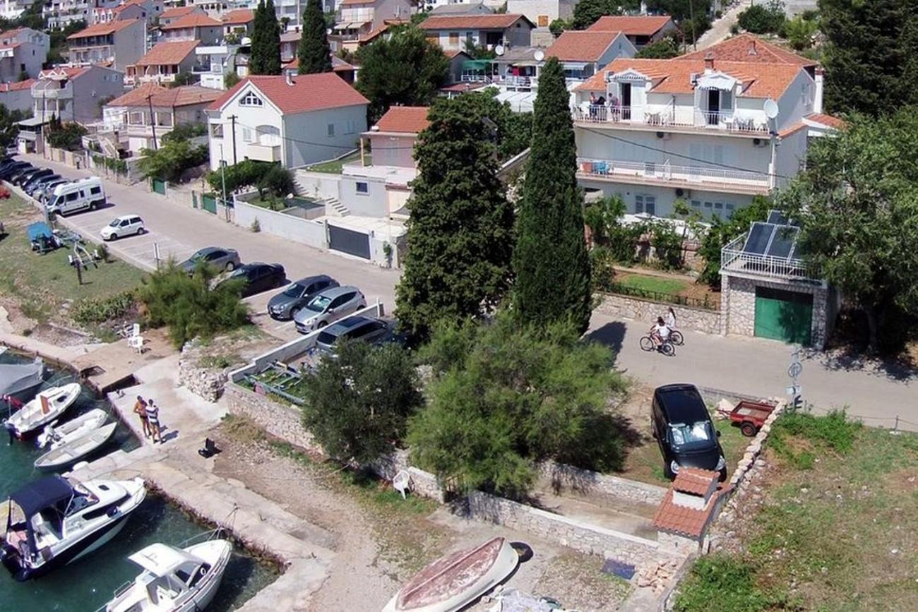 Apartments By The Sea Tisno, Murter - 5141 Bagian luar foto