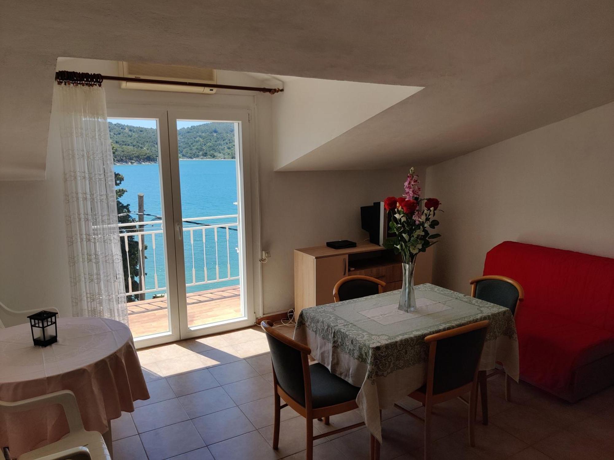 Apartments By The Sea Tisno, Murter - 5141 Bagian luar foto